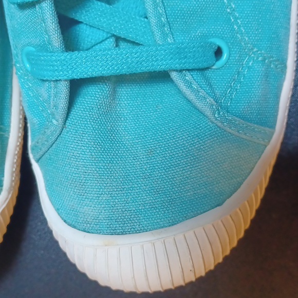 Turquoise Blue Palladium Sneakers. - Picture 4 of 6